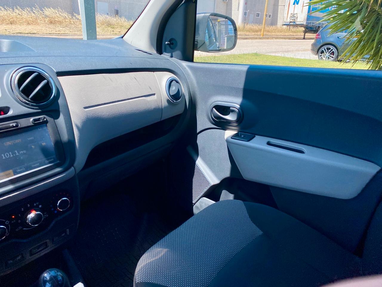 Dacia Lodgy 1.5 dCi 8V 90 cv. 5 posti Lauréate