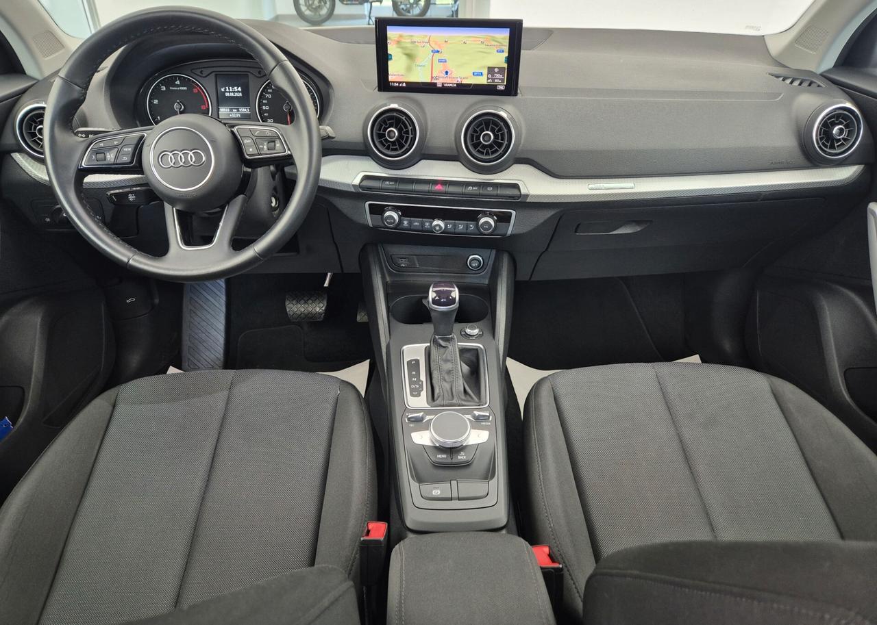 Audi Q2 30 TDI S tronic Identity Black