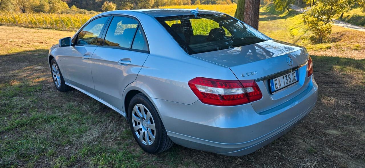 Mercedes-benz E 250 CDI BlueEFFICIENCY Elegance