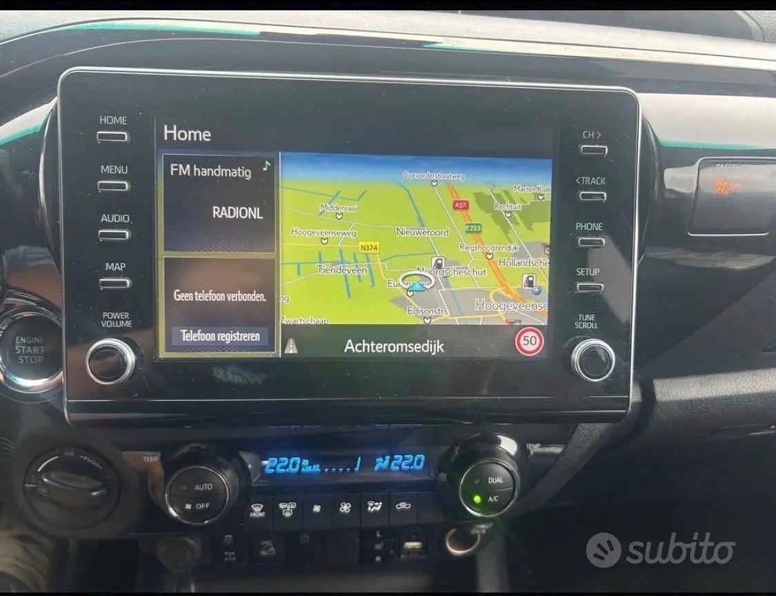 Toyota Hilux 2.8 D-4D A/T 4WD 4 porte Double Cab GR SPORT