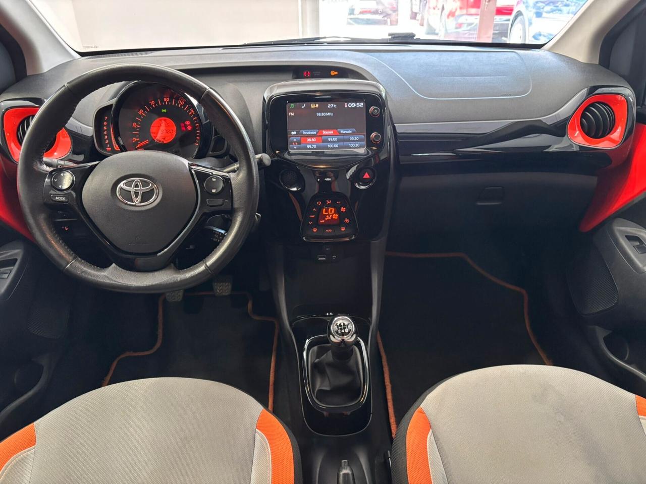 Toyota Aygo 1.0 VVT-i 69 CV 5 porte x-wave