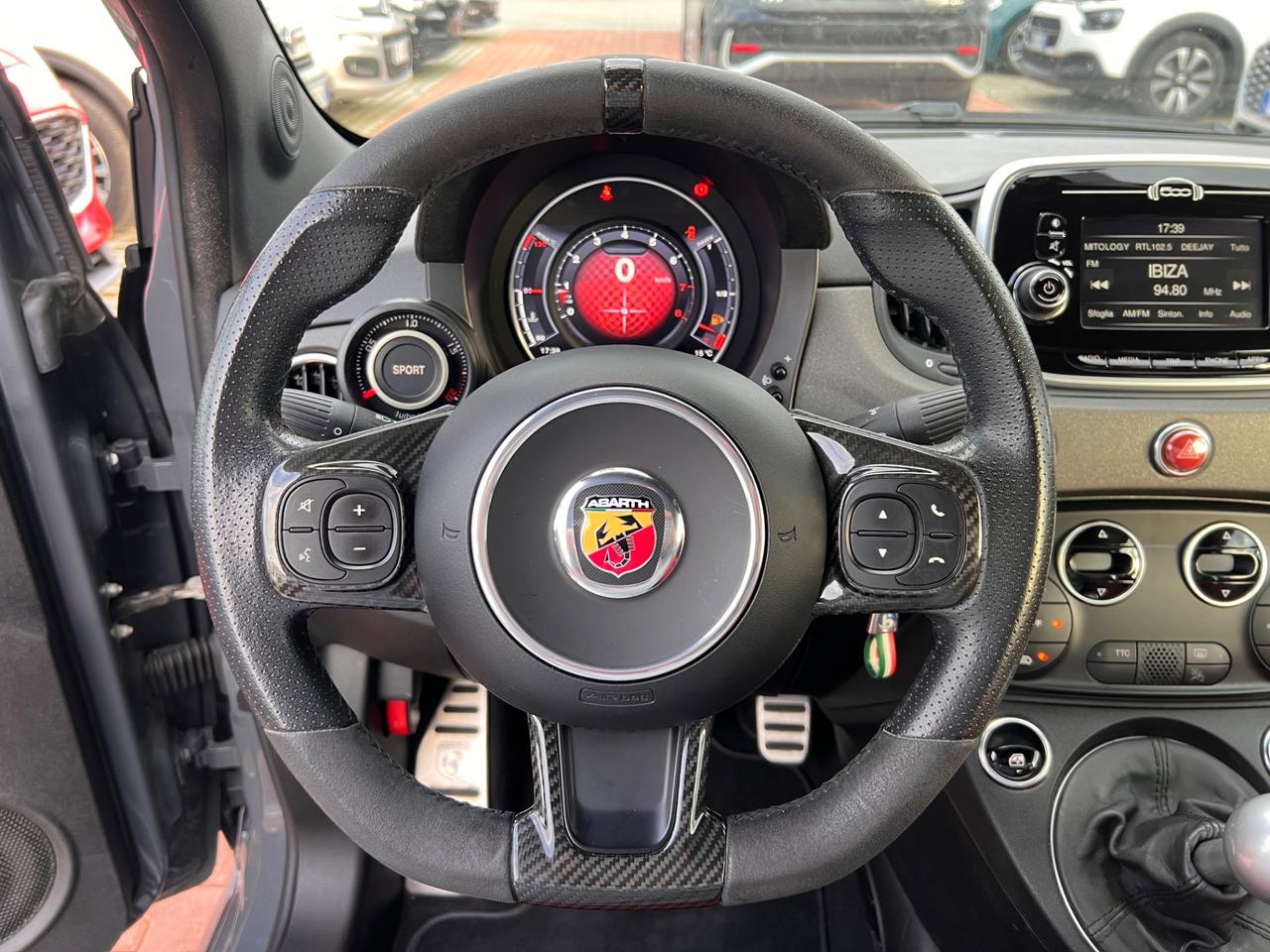 Abarth 595 C 1.4 Turbo T-Jet 180 CV Competizione