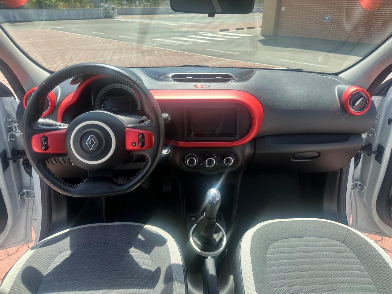 Renault Twingo 1.0 SCe Intens