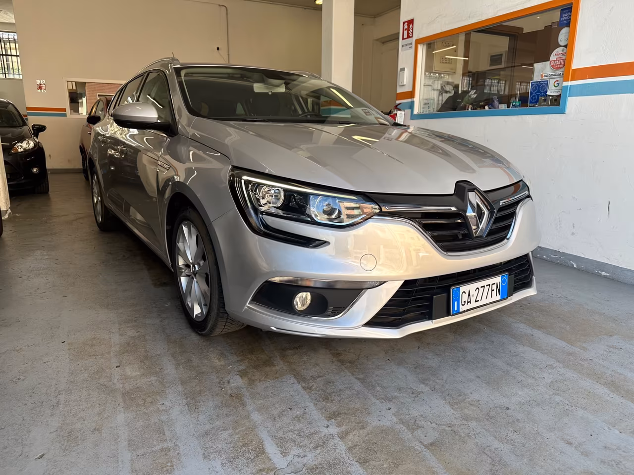 Renault Mégane Sporter TCe 140 CV EDC Intens
