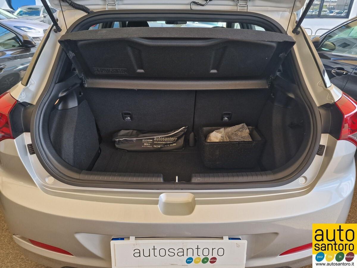 HYUNDAI I20 1.2 BLACKLINE