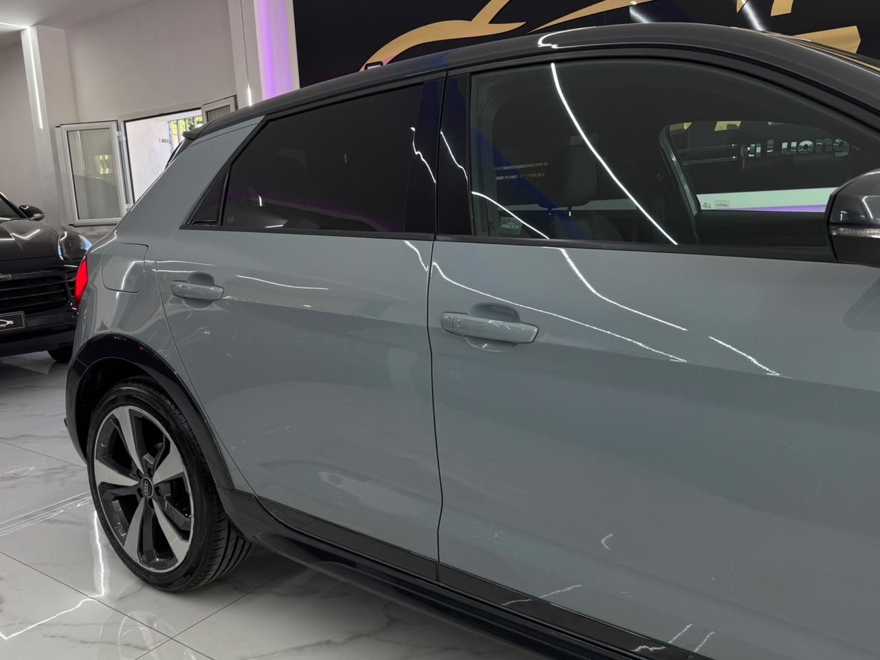 Audi A1 citycarve S- tronic Identity Contrast Iper Full