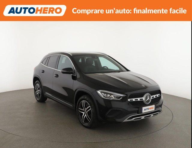 MERCEDES-BENZ GLA 180 d Automatic Premium