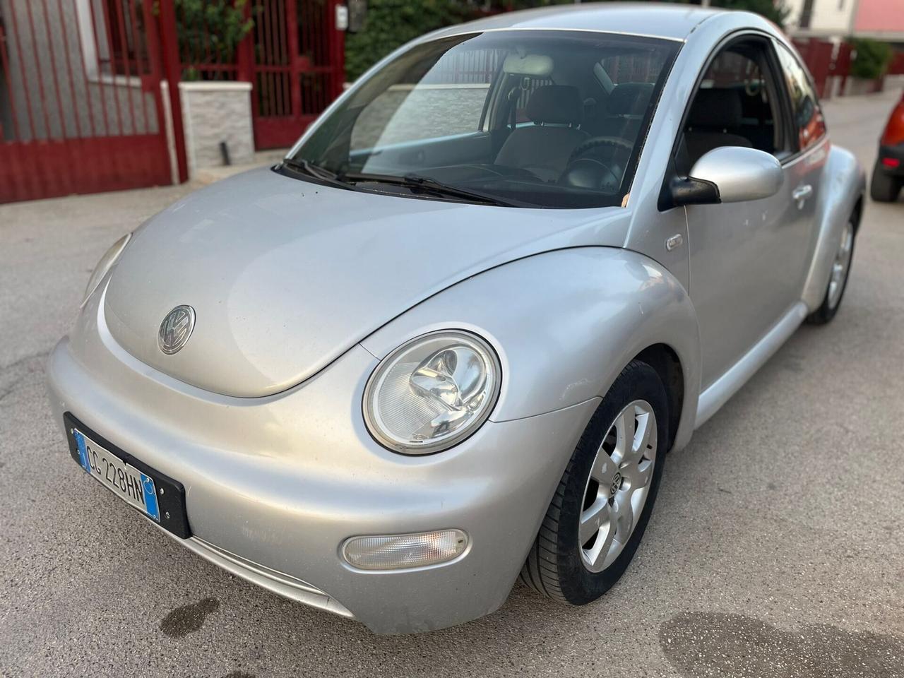 Volkswagen New Beetle 1.9 TDI 101CV