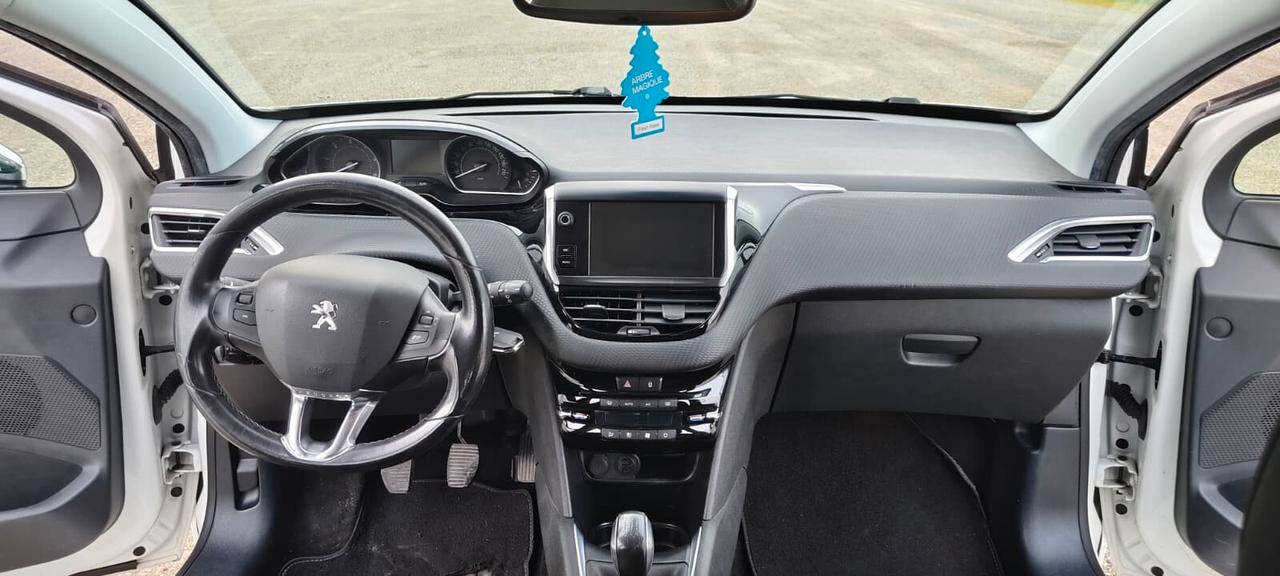 Peugeot 208 1.4 HDi 68 CV 5 porte Allure