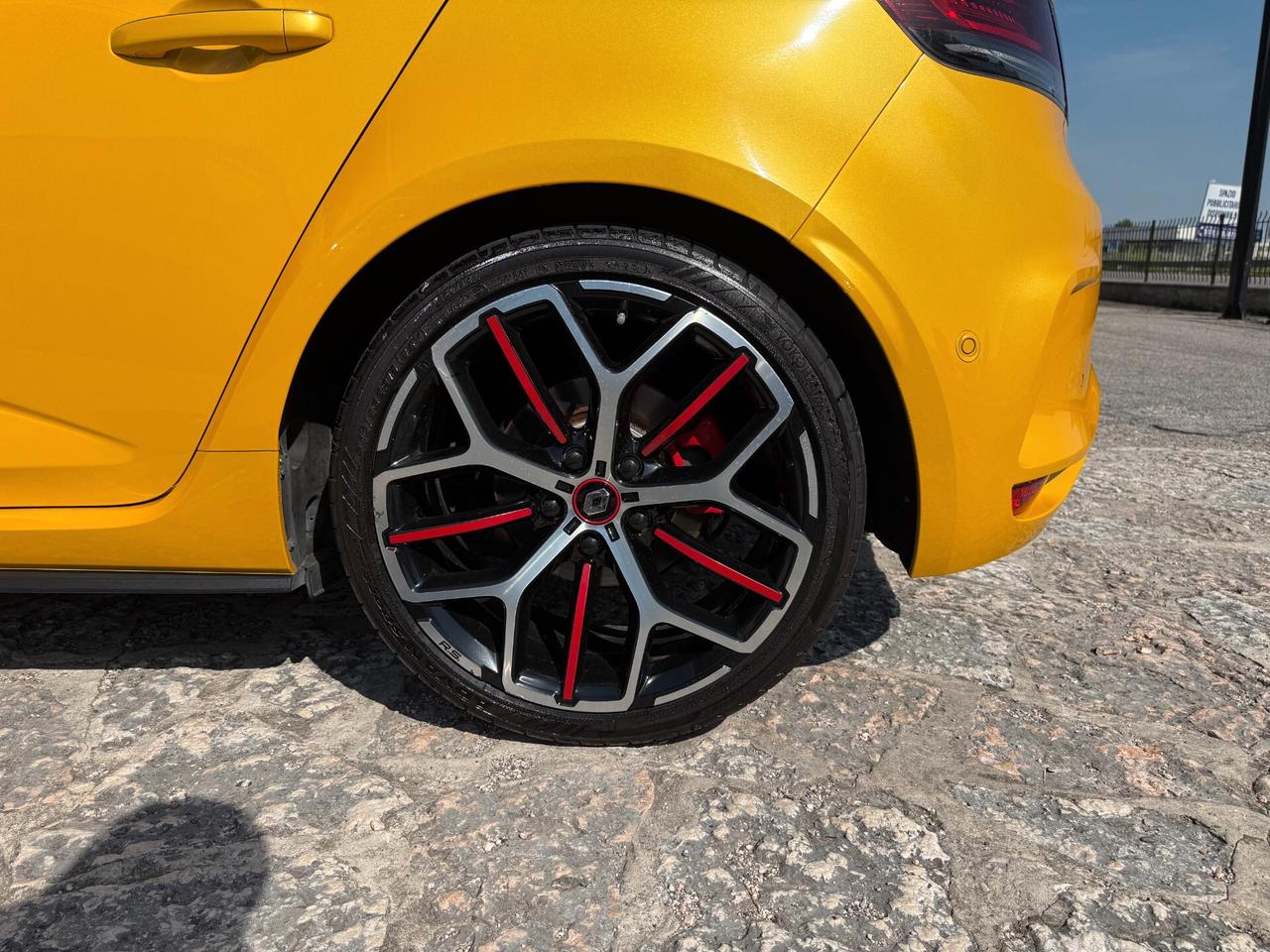 Renault Megane Mégane TCe 300 CV EDC R.S. 4Control