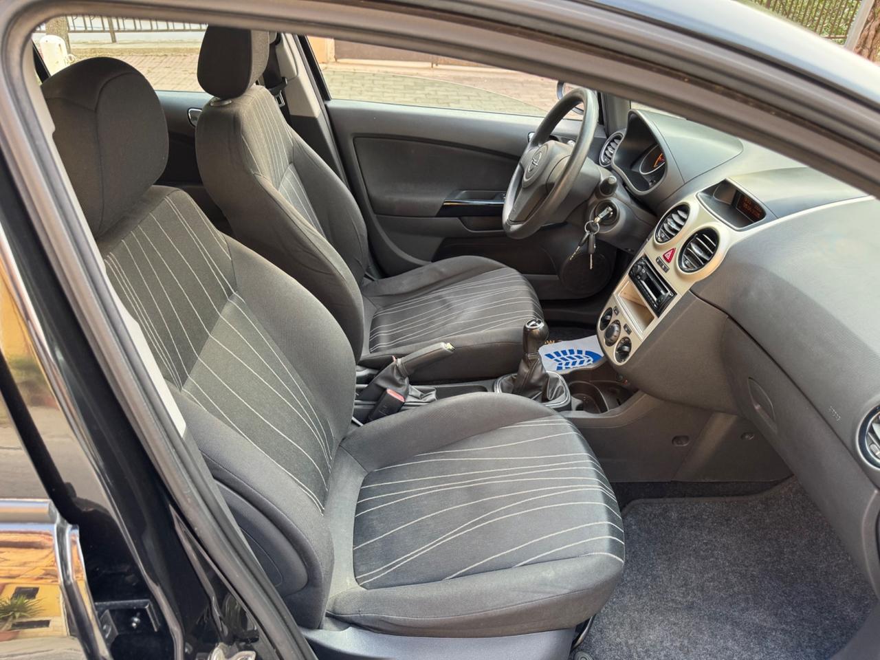 Opel Corsa 1.2 5 porte Enjoy