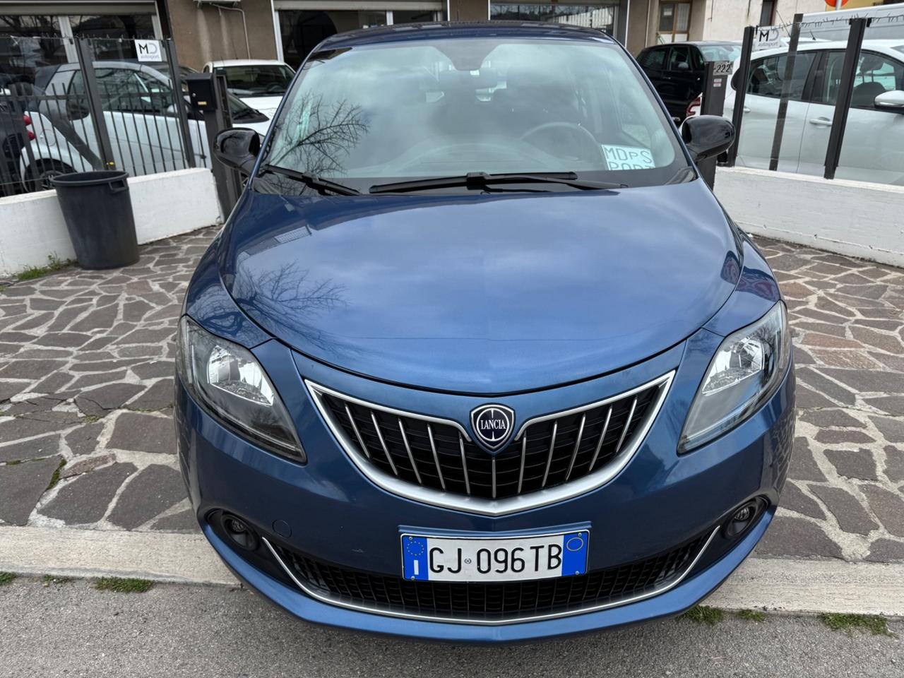 Lancia Ypsilon 1.0 FireFly 5 porte S&S Hybrid Alberta Ferretti