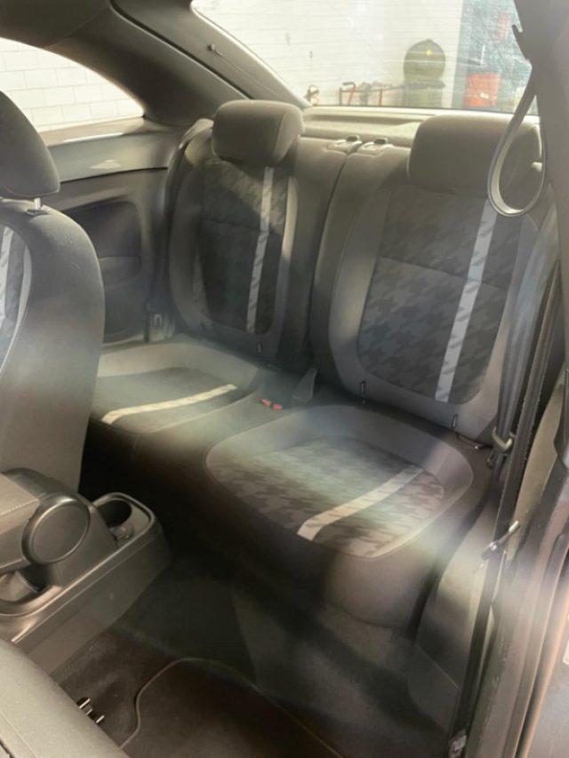 VOLKSWAGEN Maggiolino 2.0 TDI Design BlueMotion Technology