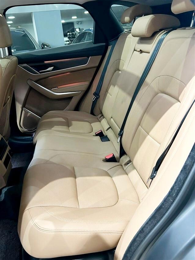 Jaguar F-Pace 2.0 D 204 CV AWD aut. SE