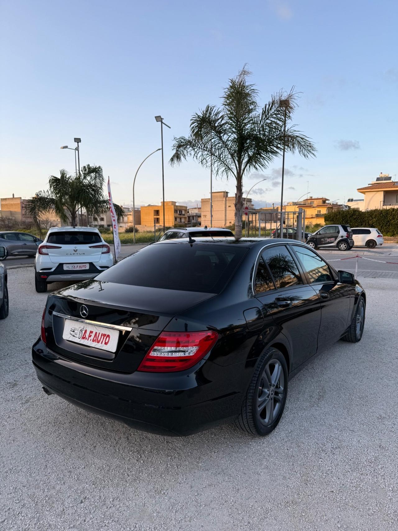 Mercedes-benz C 200 CDI BlueEFFICIENCY Avantgarde