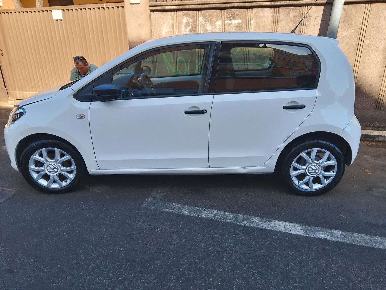 Volkswagen up! 1.0 75 CV 5p. high