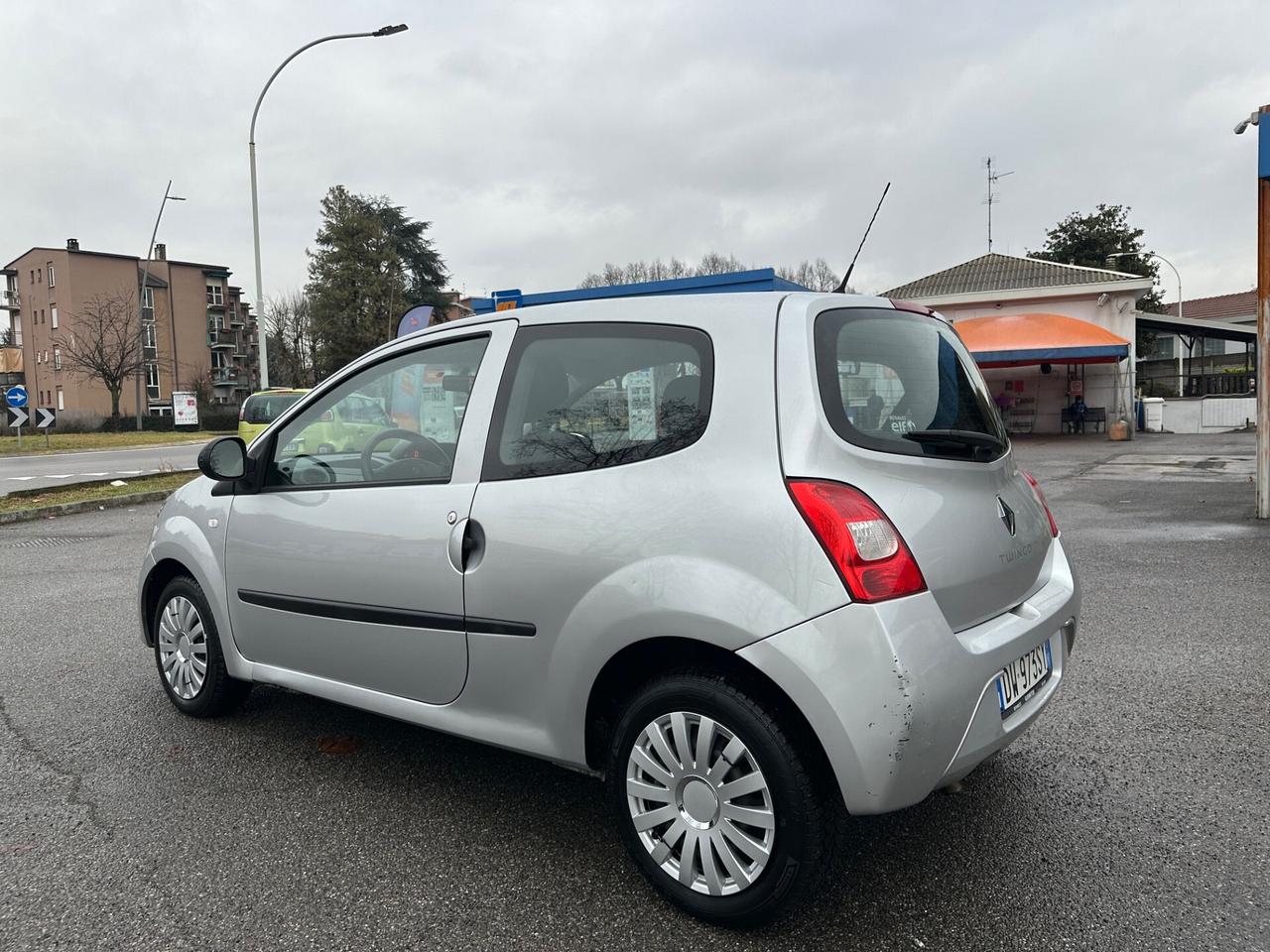 Renault Twingo 1.2 BENZ - NEOPATENTATI