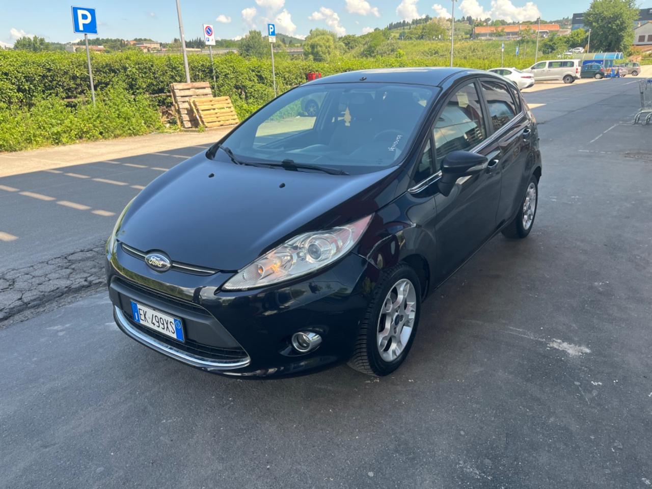 Ford Fiesta 1.4 5 porte Bz.- GPL Titanium