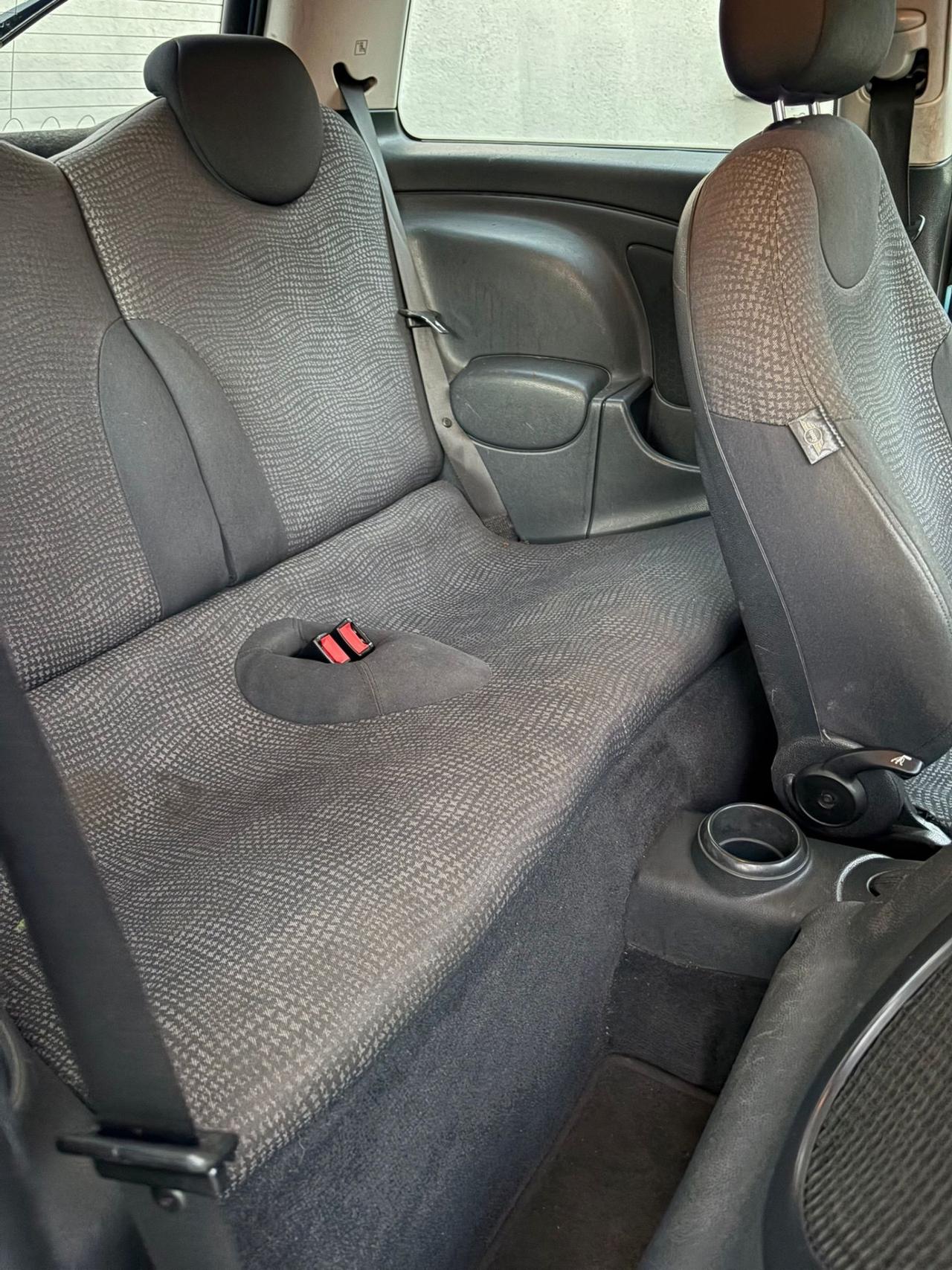 Mini 1.6 16V Cooper 115CV Ok Neopatentati