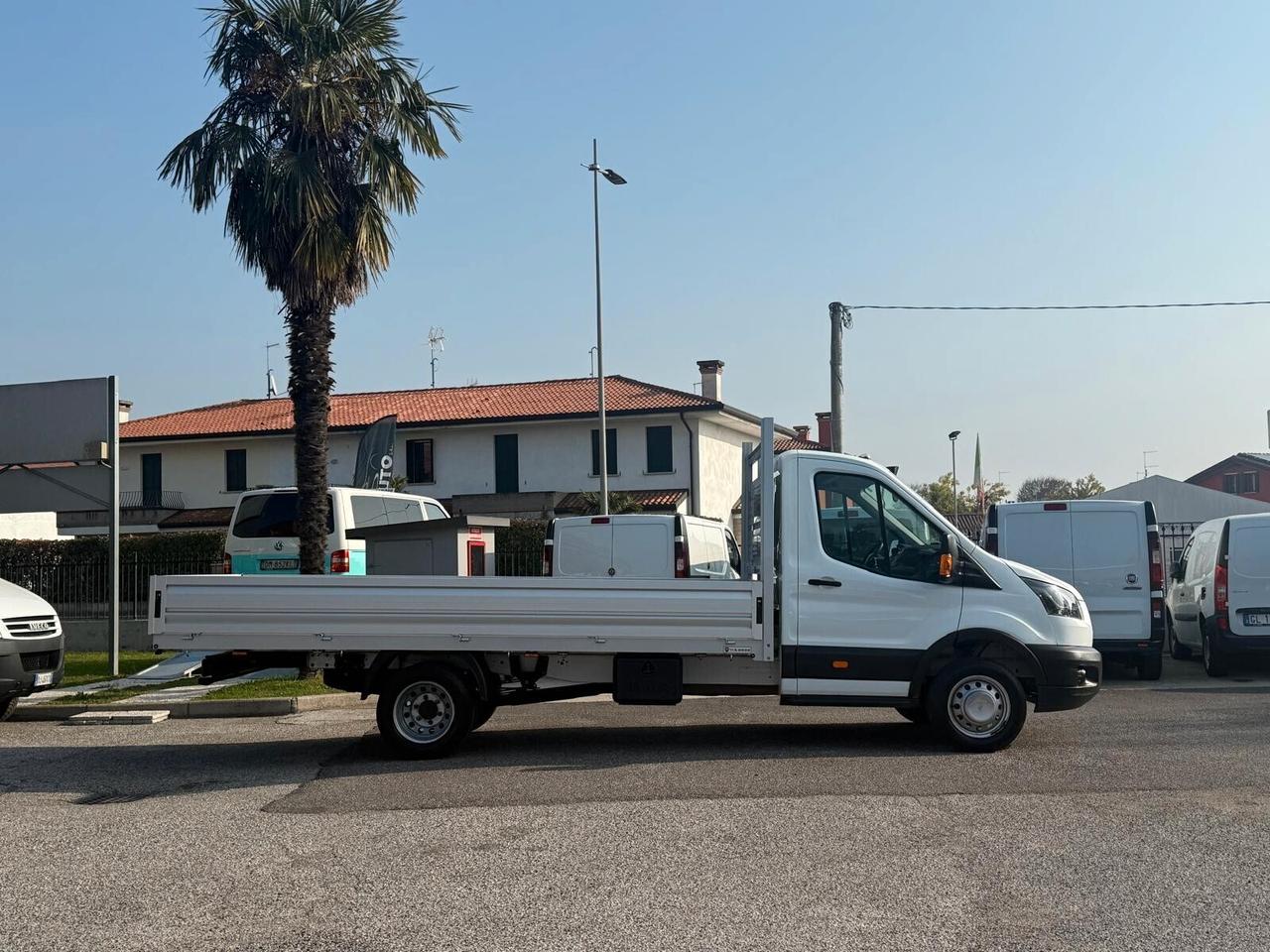 Ford Transit 350 Gemellato con Cassone Fisso.in alluminio nuovo