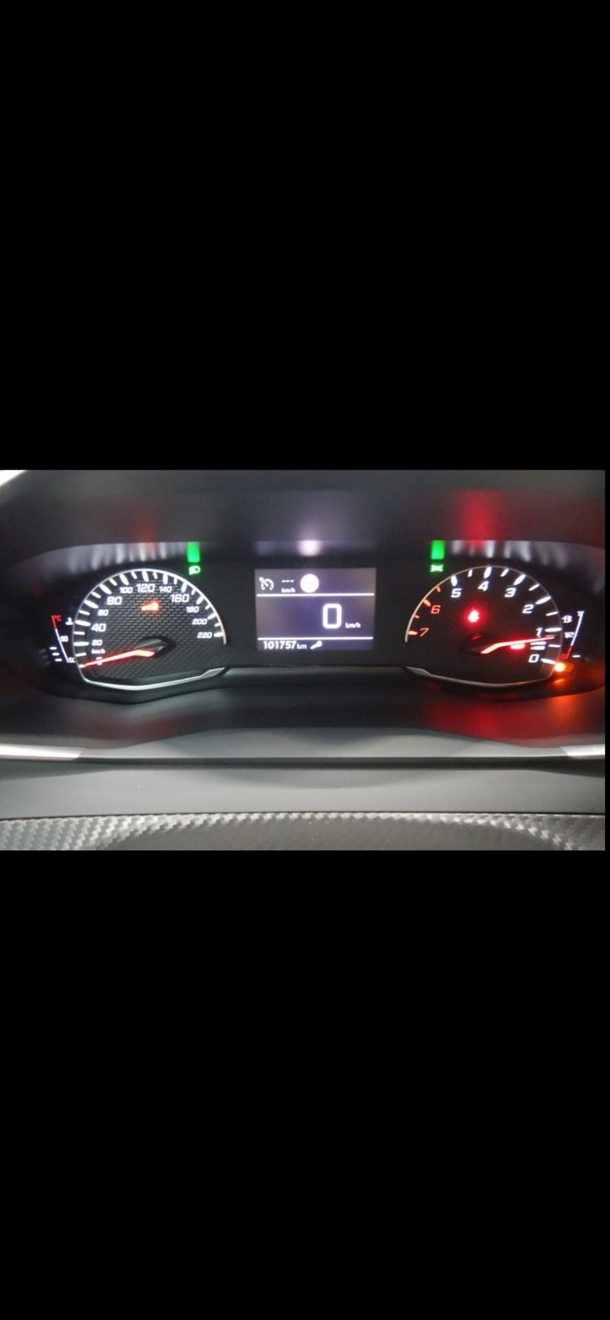 Peugeot 2008 BlueHDi 110 S&S Allure Pack IVA ESPOSTA UNICO PROPRIETARIO