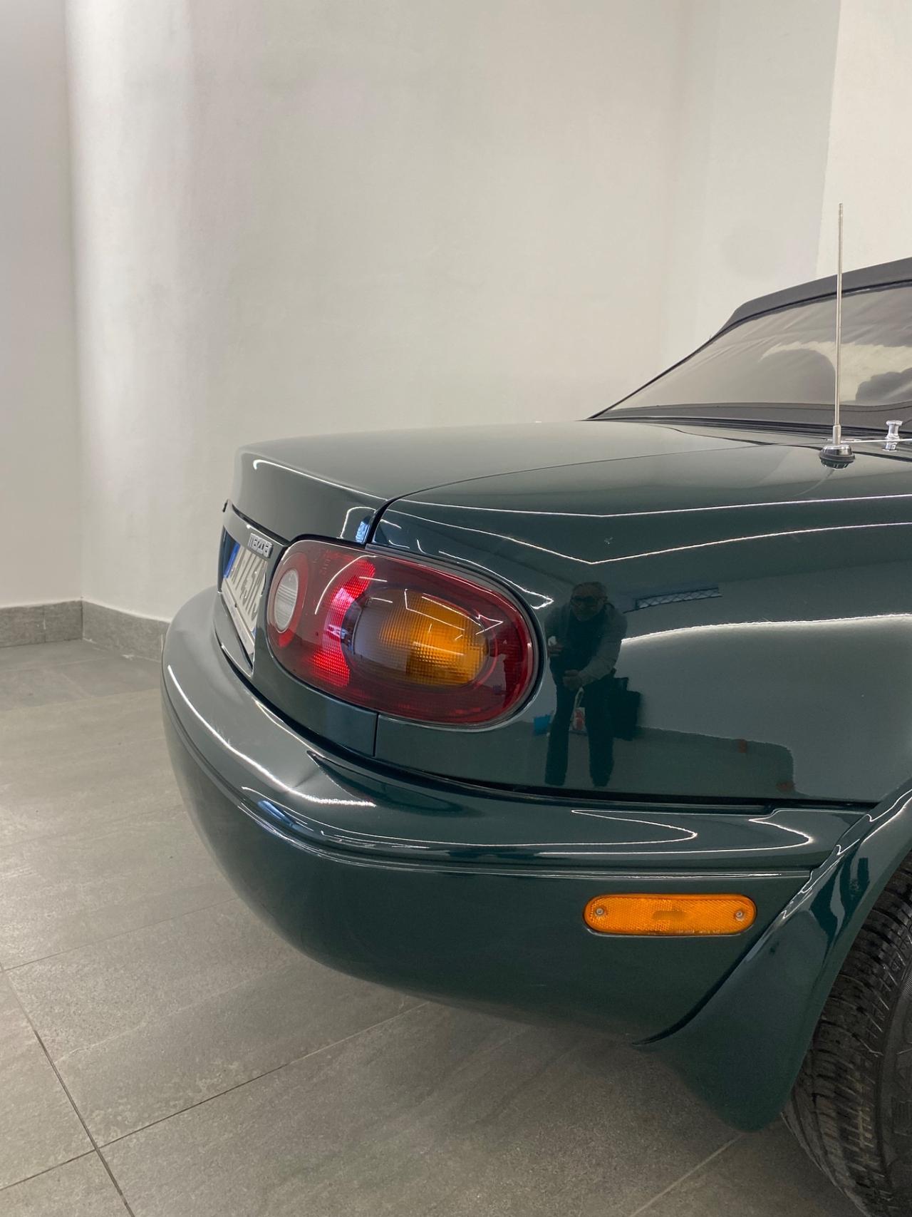 Mazda MX-5 1.6i 16V cat