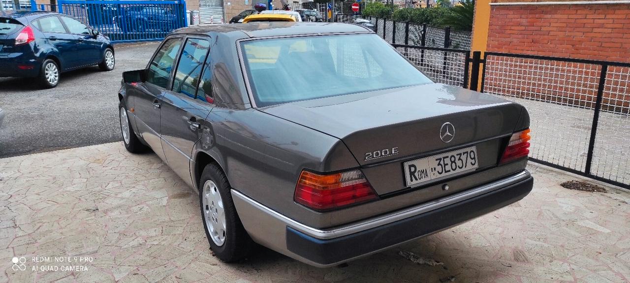 Mercedes-benz E 200 200E