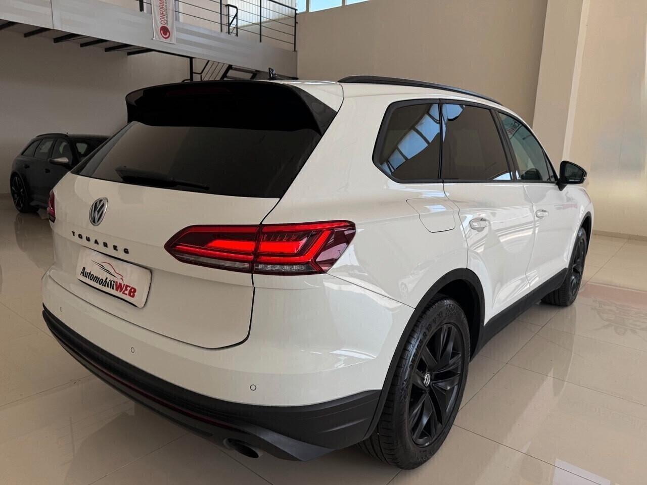 Volkswagen Touareg 3.0 V6 TDI SCR Black Style