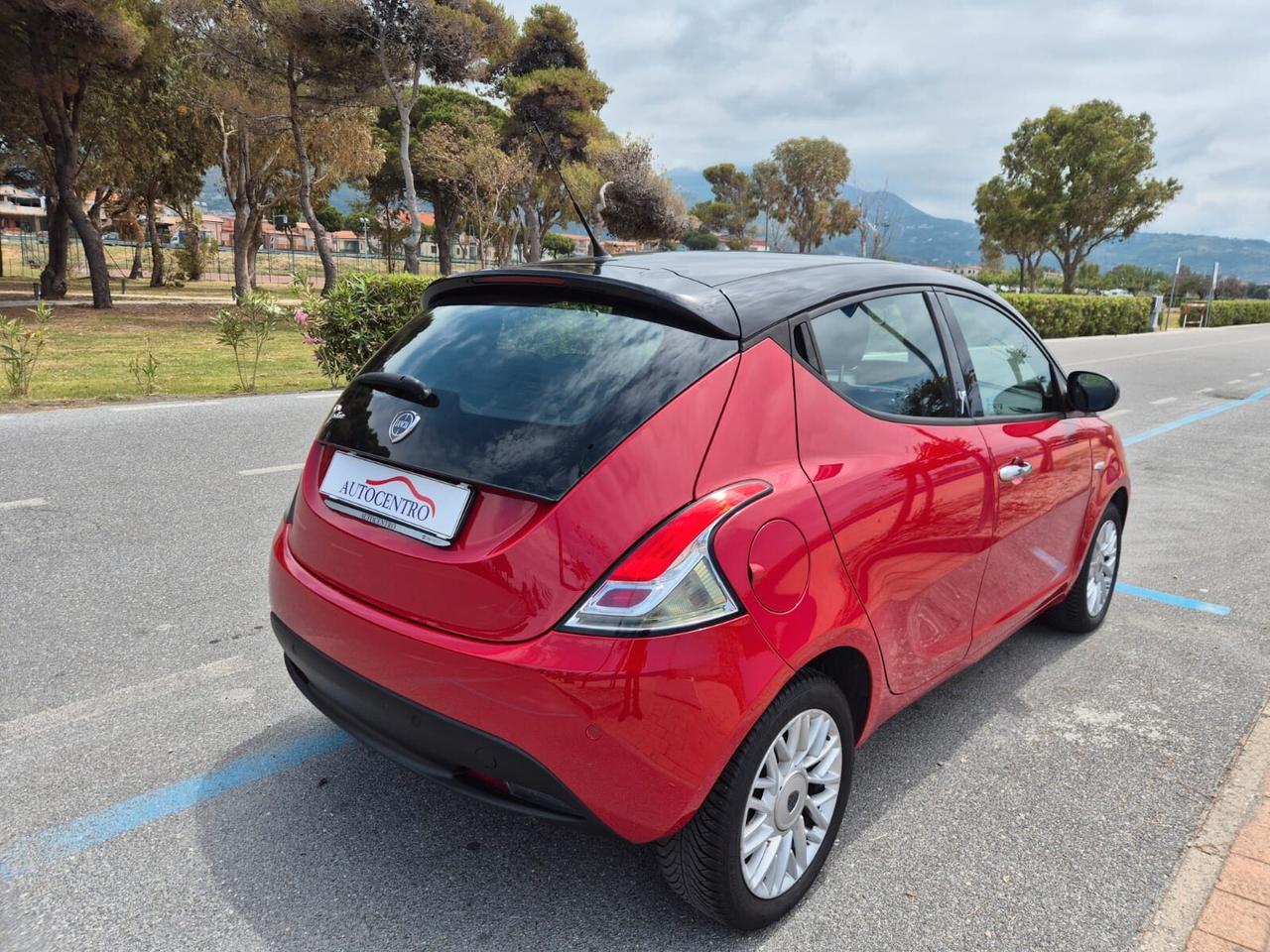 Lancia Ypsilon 1.3 MJT 16V 95 CV 5 porte S&S Gold