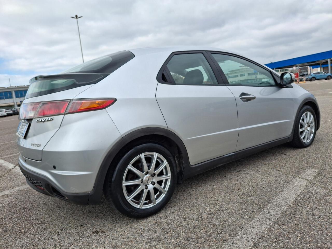 Honda Civic 2.2 i-CTDi 5p. Executive i-P-SEDILI IN PELLE-