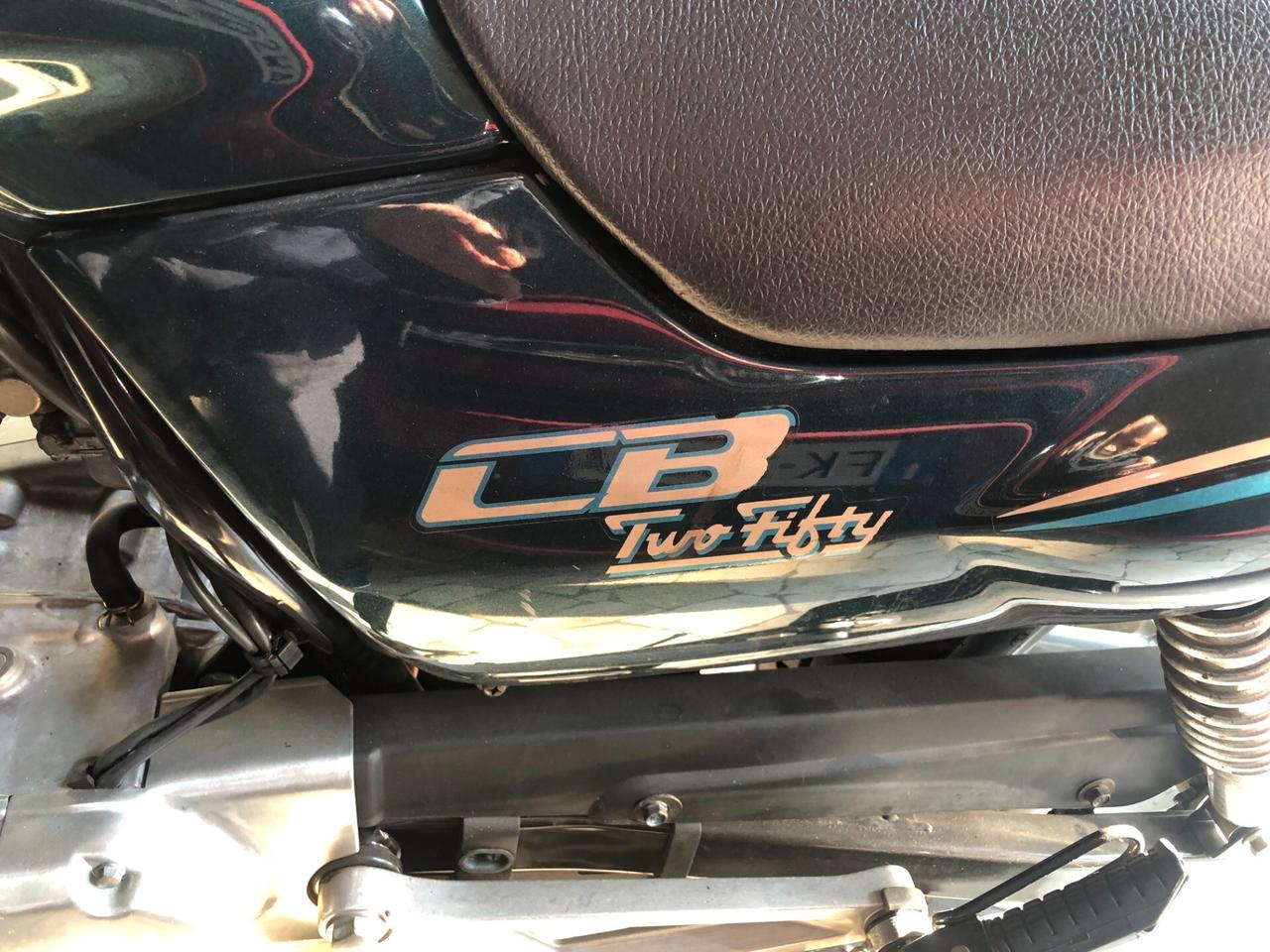 Honda CB 250 km 7.084 unico proprietario