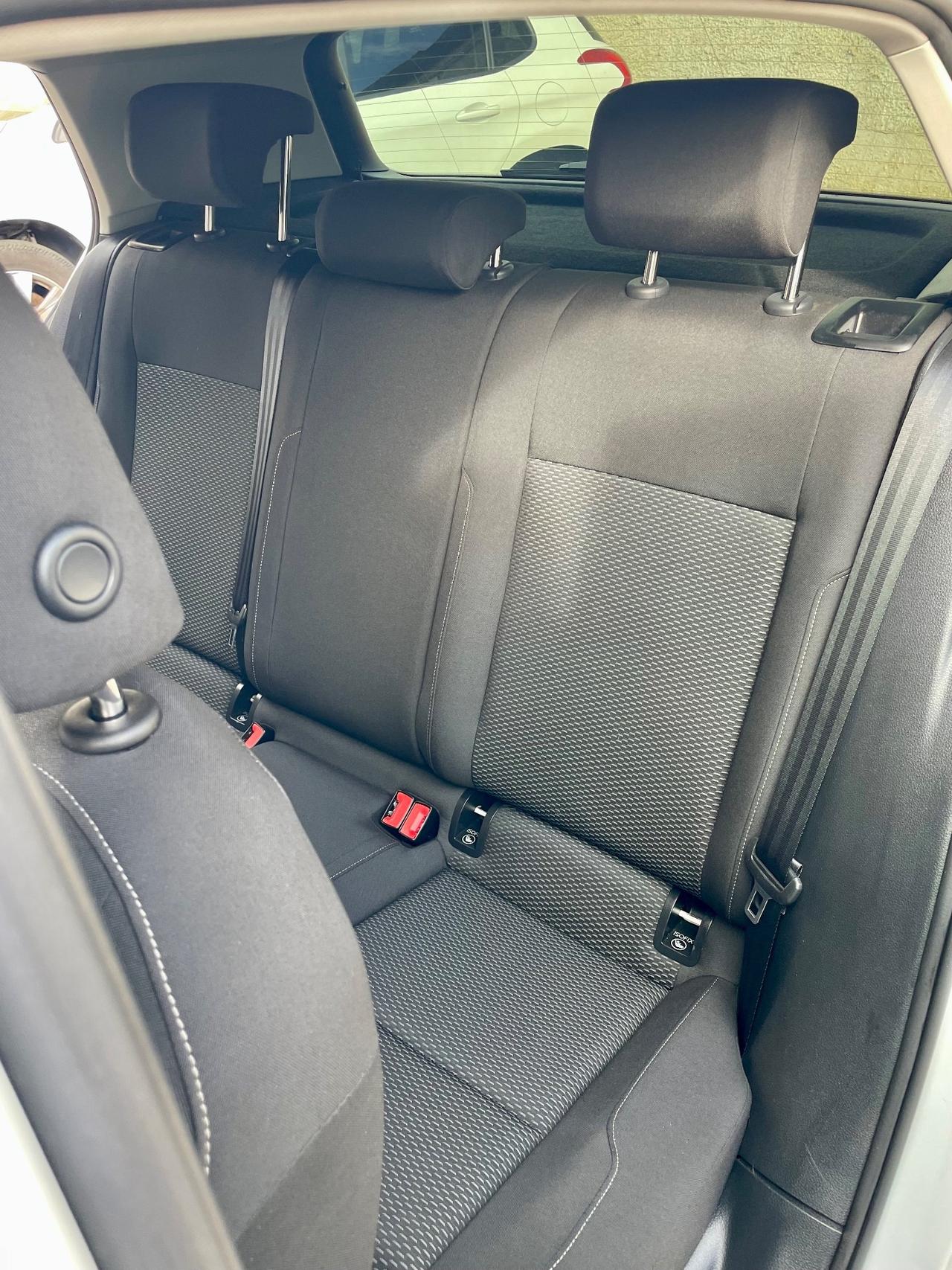 VOLKSWAGEN GOLF 7.5 1.6 TDI 90 CV SPORT DAL NORD ITALIA ADATTA PER NEOPATENTATI