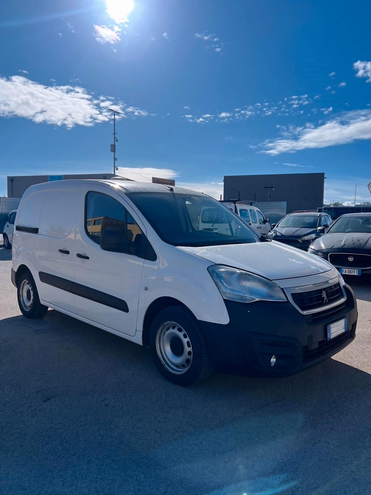 Peugeot Partner BlueHDi 75 L1 Furgone Pro