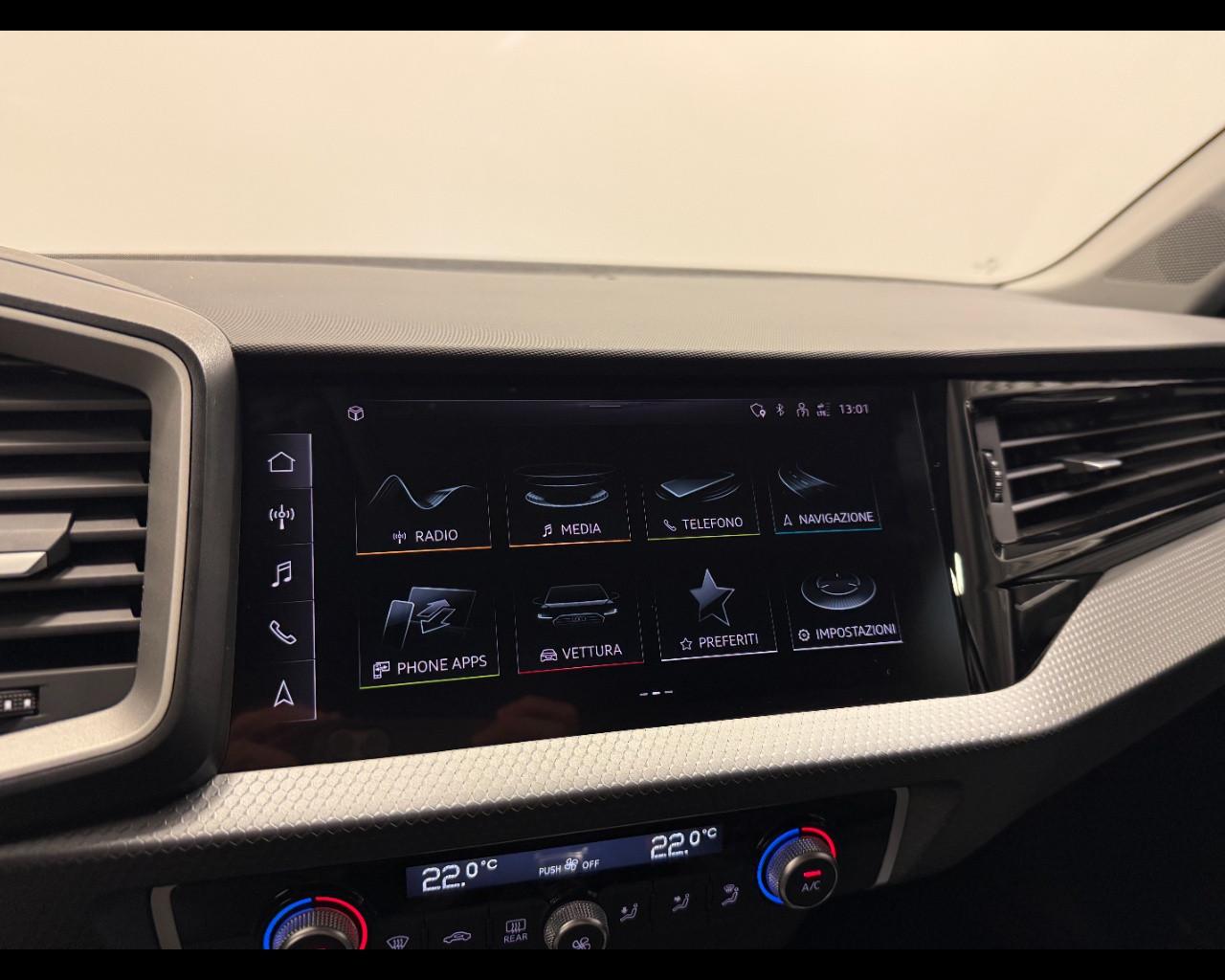 AUDI A1 ALLSTREET 30 TFSI S-TRONIC IDENTITY CONTRAST