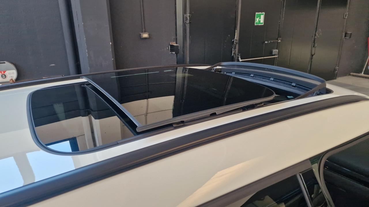 Mini Cooper Clubman 1.5 Hype