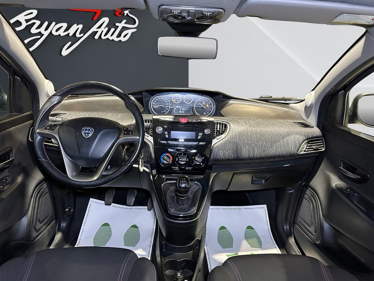 Lancia Ypsilon 0.9 TwinAir 85 CV 5 porte Metano Ecochic ELEFANTINO