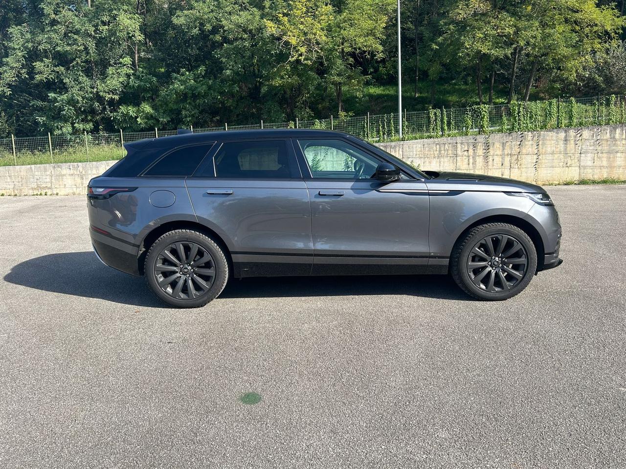 Land Rover Range Rover Velar R-Dynamic S D 240