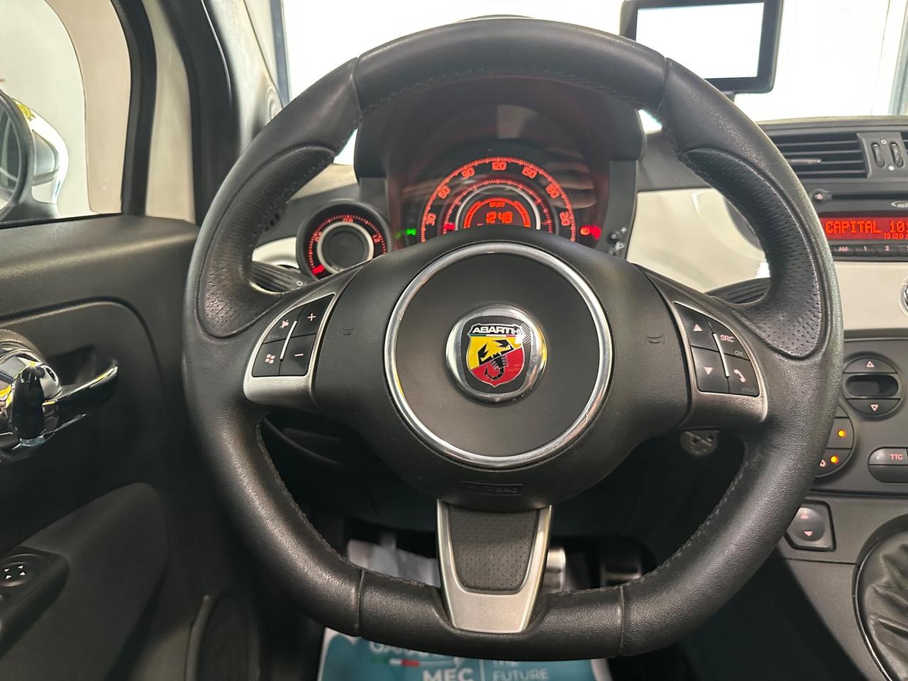 Abarth 500 C 1.4 Turbo T-Jet Custom