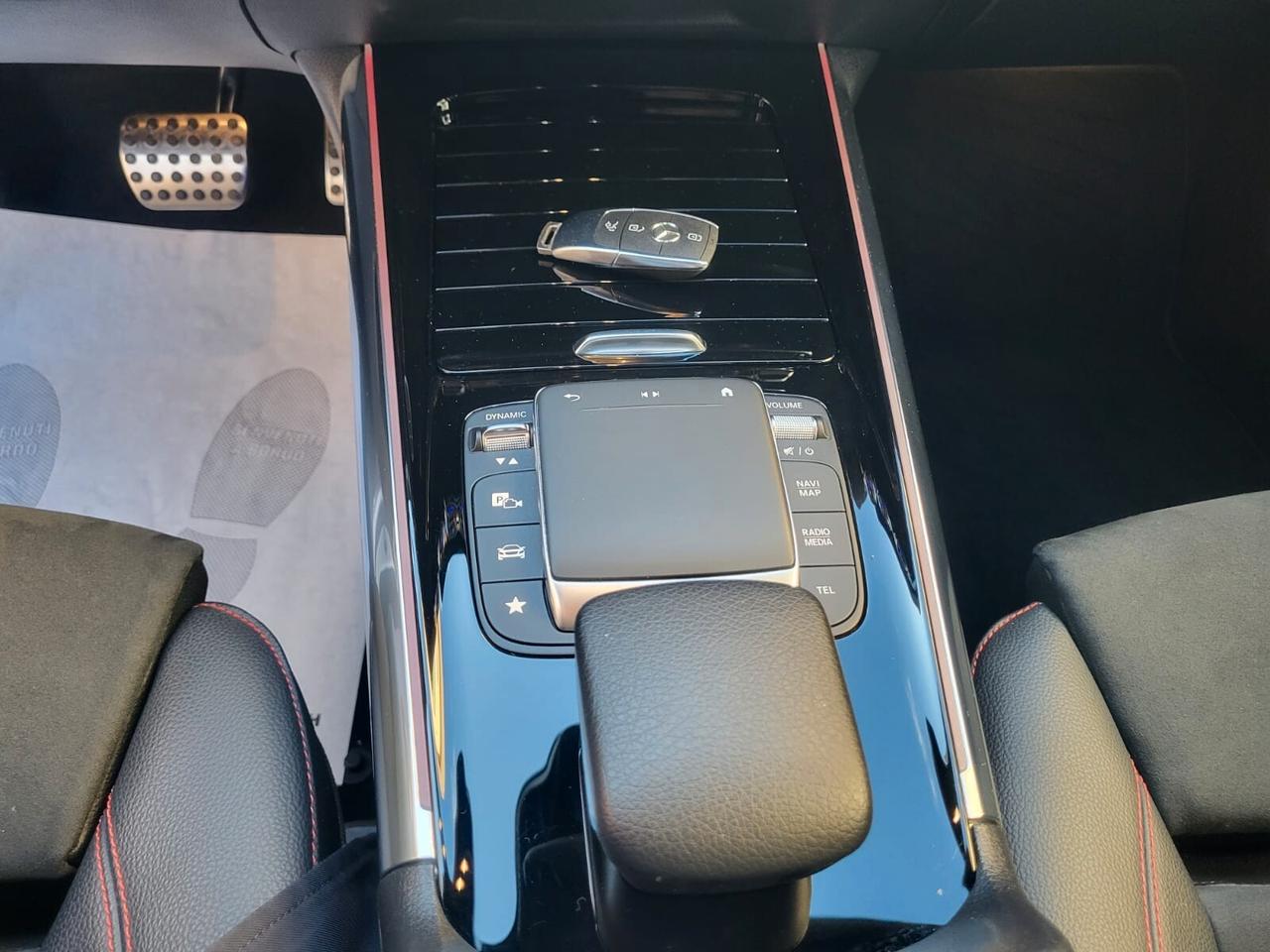 Mercedes Gla 200 d Automatic Premium+Fari Multibeam+Luci Ambiente..