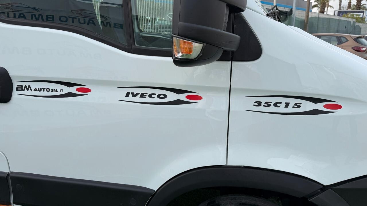 Iveco Daily 35C15 DOPPIA CABINA 7 POSTI 3.0 150 CV RIBALTABILE CASSONE 3,02 X 2,04