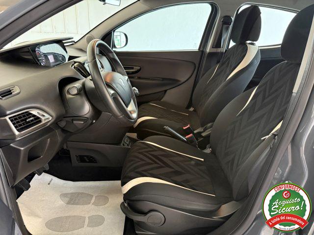 LANCIA Ypsilon 1.2 69 CV 5 porte Platinum PREZZO REALE!!!
