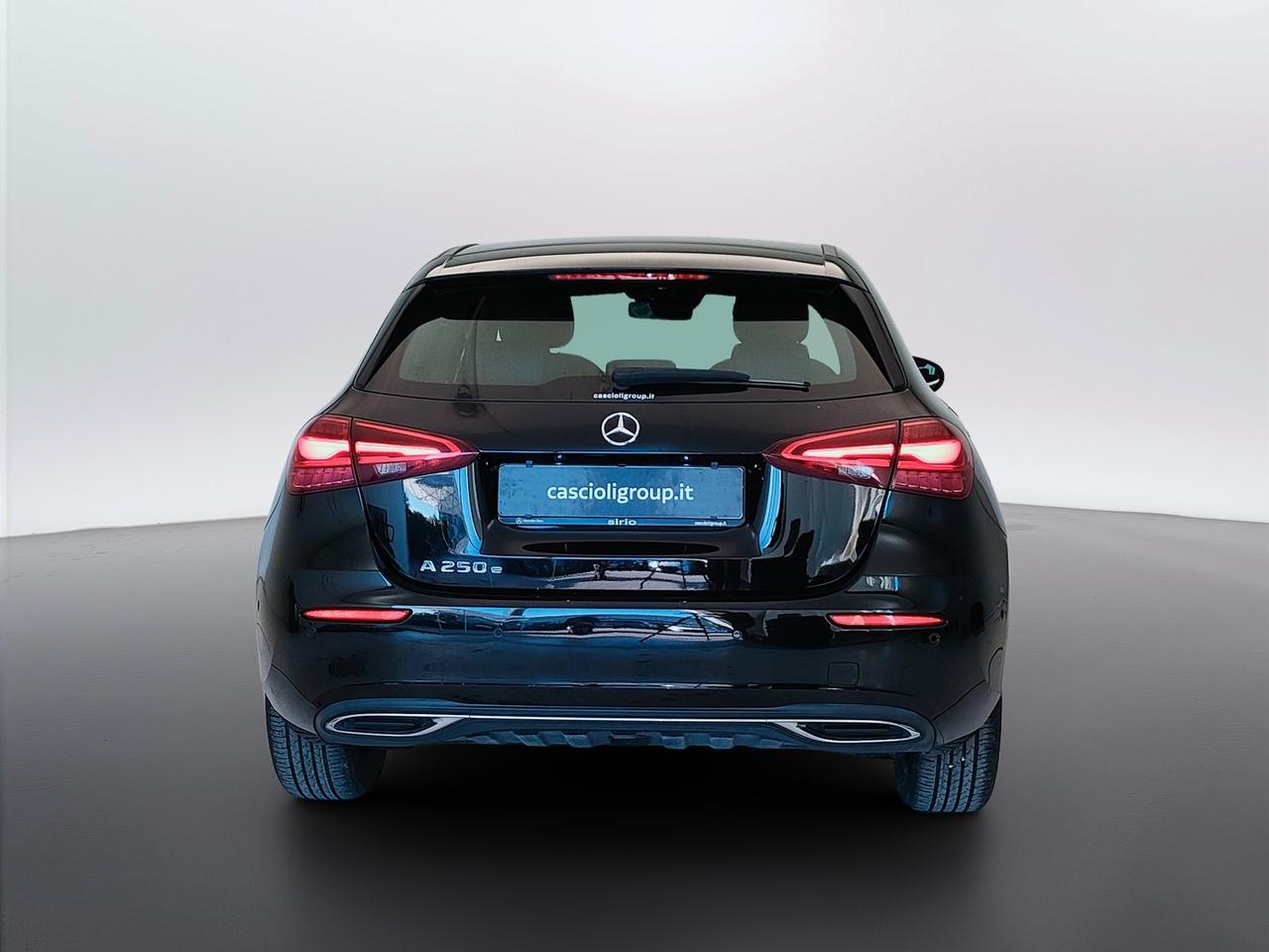Mercedes-Benz Classe A - W177 2023 - A 250 e phev Progressive Advanced Plus auto