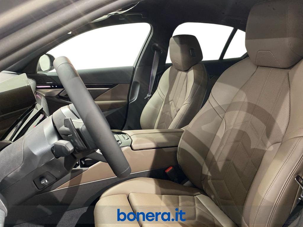 BMW Serie 5 Berlina 520 d 48V M Sport Pro xDrive Steptronic