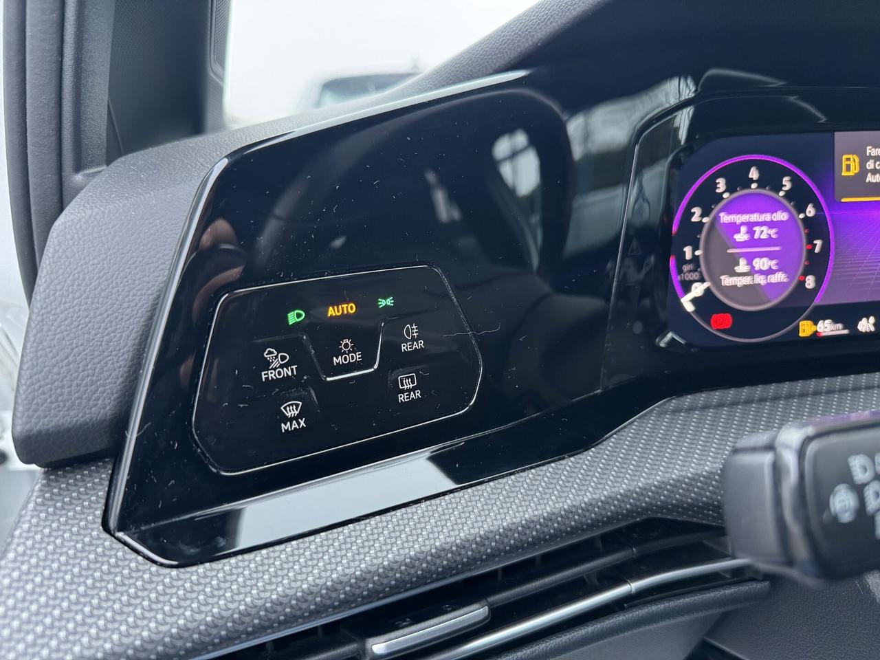 Volkswagen Golf 1.5TSi evo R-Line / NO VINCOLI / Fari Performance