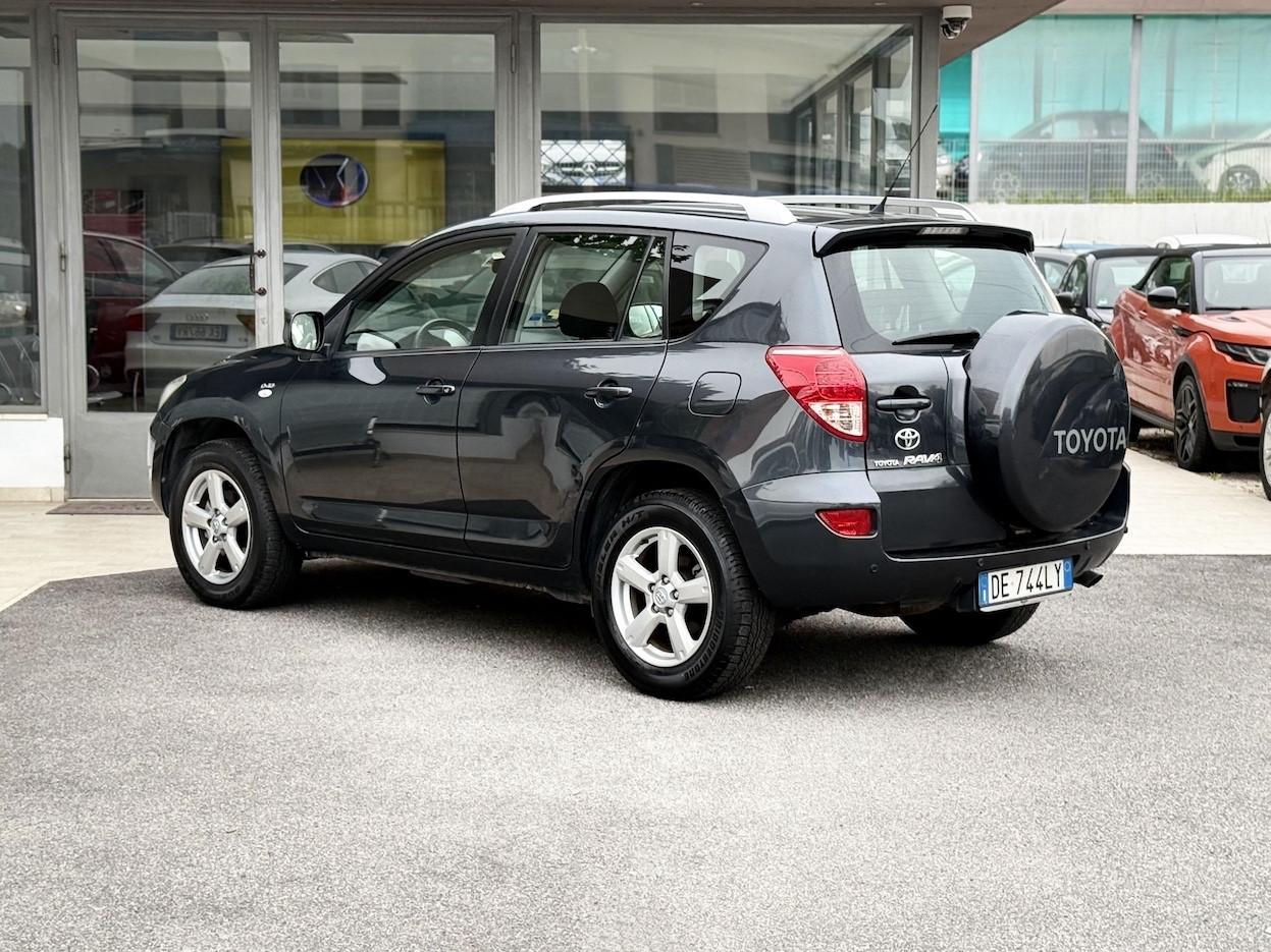 Toyota RAV 4 2.2 Diesel 136CV - 2006