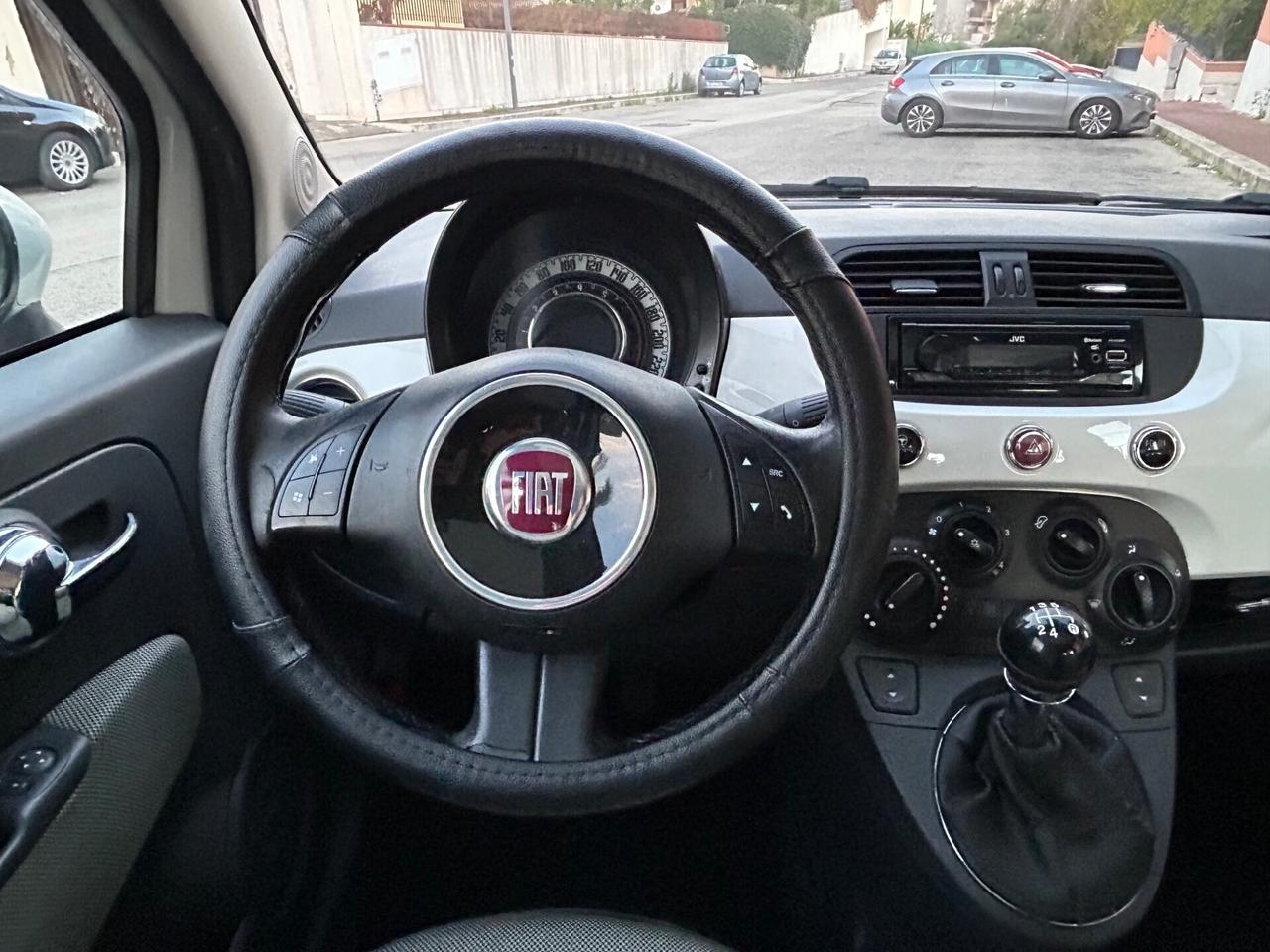 Fiat 500 1.2 Lounge ideale per neopatentati