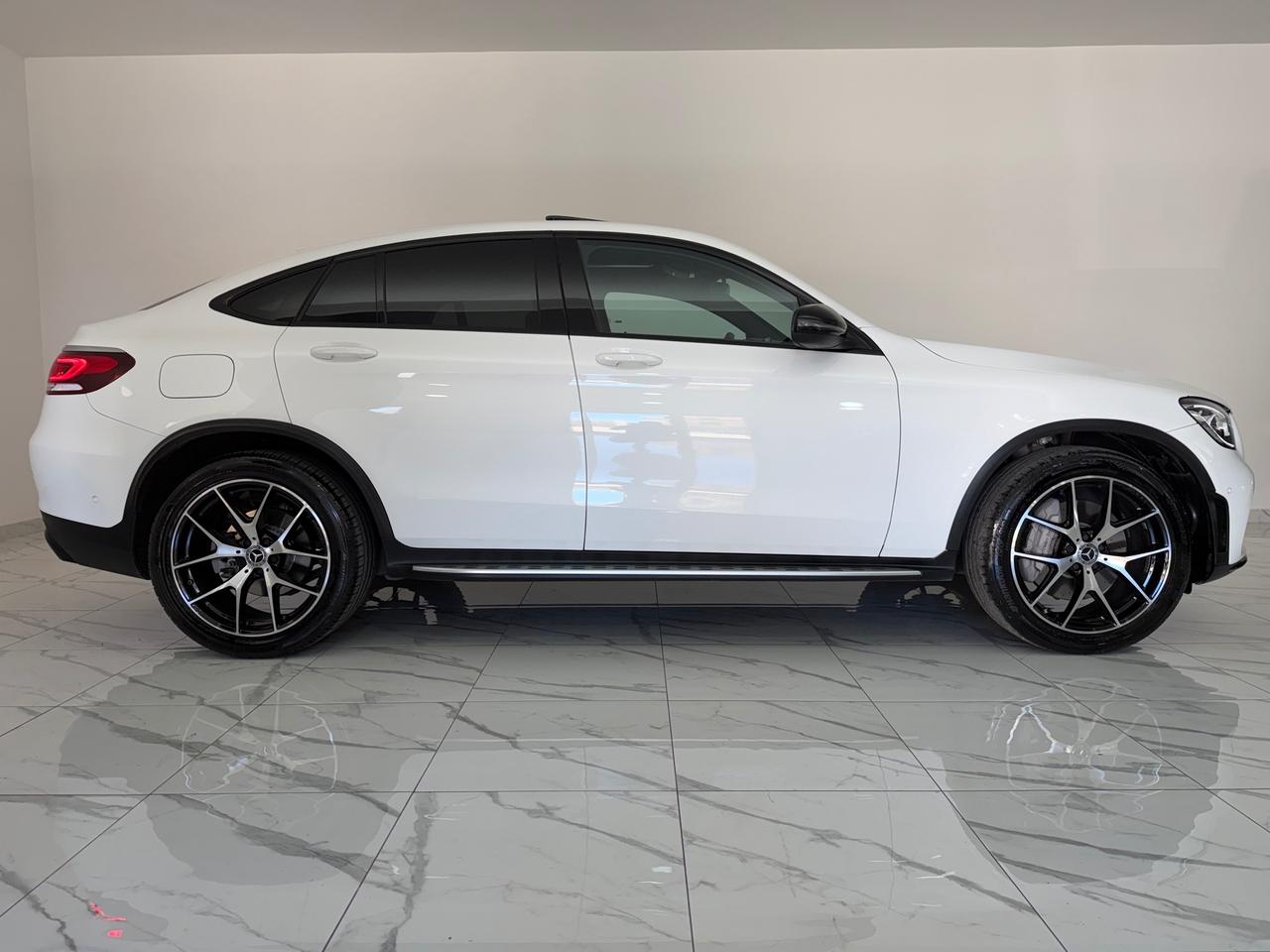 MERCEDES GLC 220 COUPE PREMIUM PUS TETTO/LUCI AMBIENTE/FULL LED