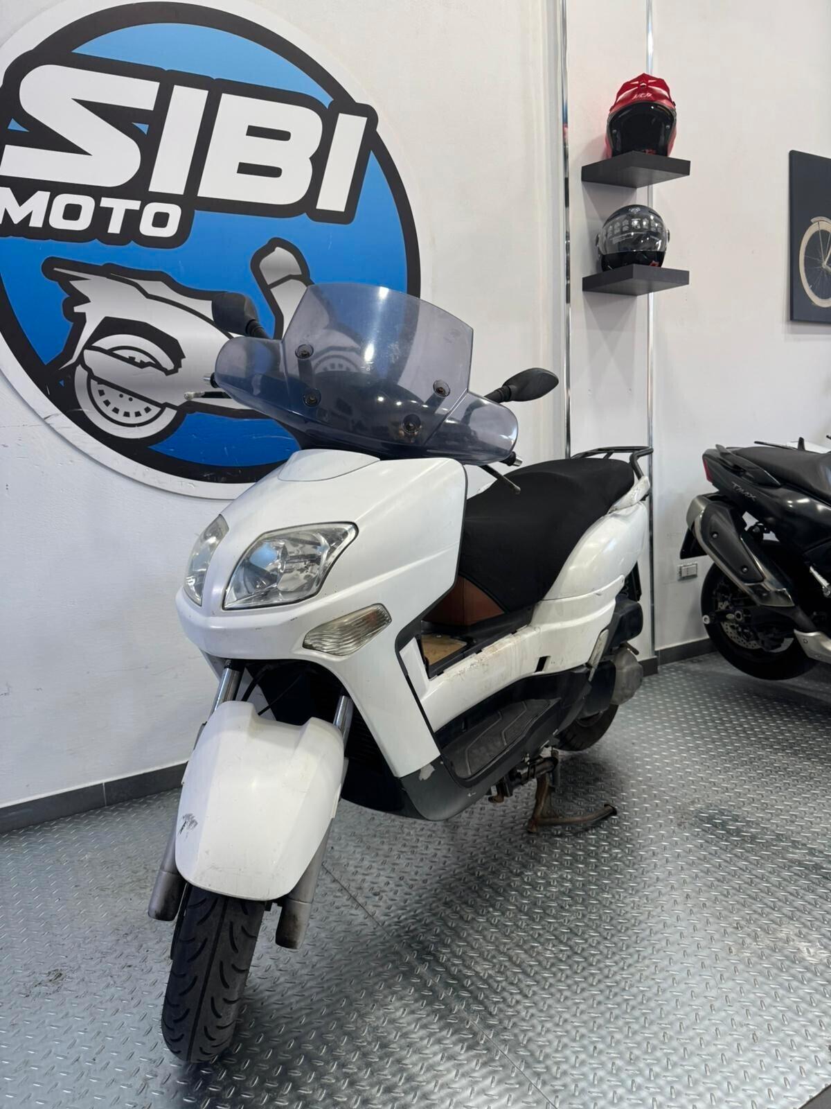 YAMAHA XC 300