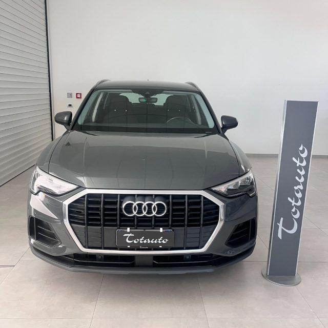 AUDI Q3 35 TDI S tronic Business