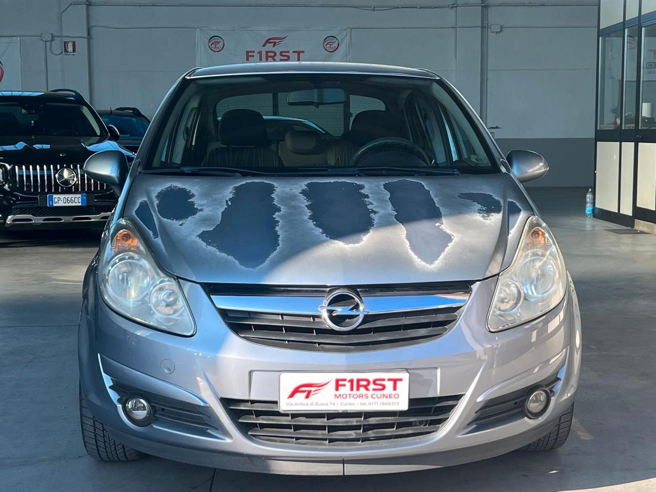 Opel Corsa 1.2 5 porte Cosmo
